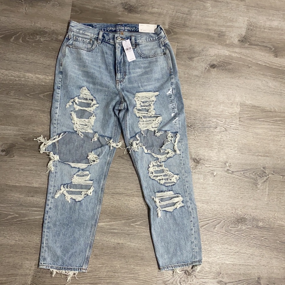 American Eagle Mom Jeans